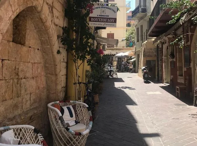 Lito בית הארחה